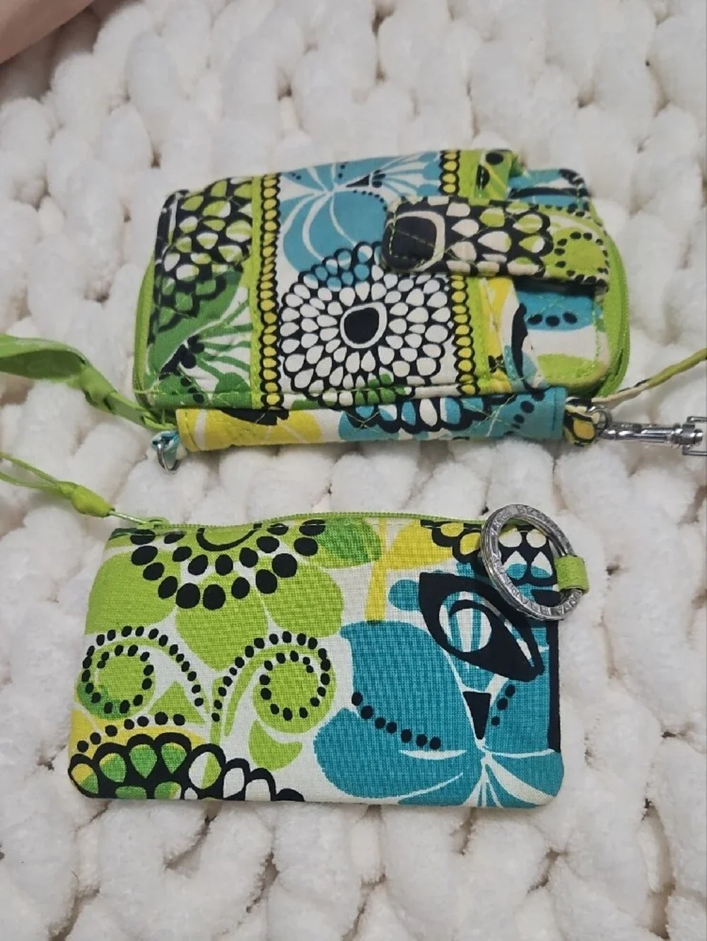 Vera Bradley Green Floral Wristlet and Card Pouch Set - Women Bags